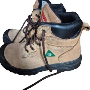 Mens Aggressor Dakota 2 Protective Workboots size 8